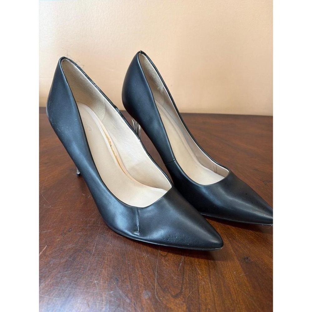 ‎Black